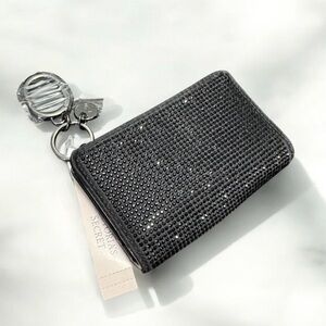 VICTORIA'S SECRET
Foldover Card Case Keychain